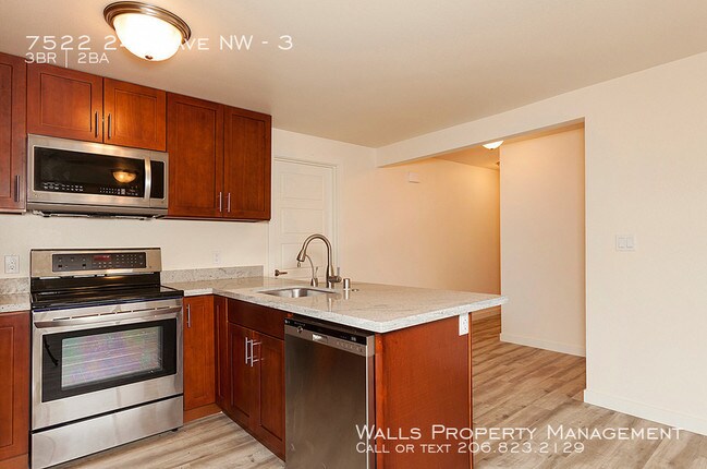 Building Photo - Desireable 3bd/2ba in Ballard!