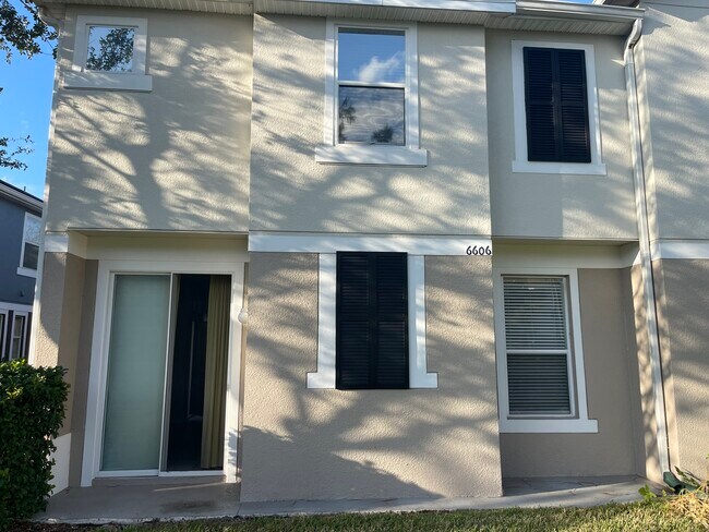 Building Photo - 6606 S Goldenrod Rd