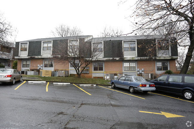 Building Photo - Washington Square Apartments