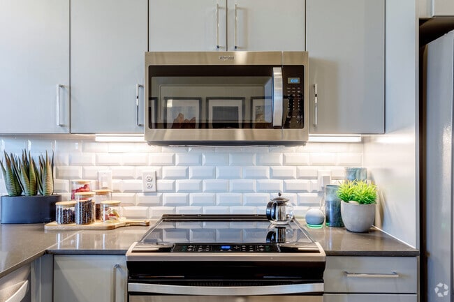 2BR, 2BA - 2B - Curate at Orchard Town Center
