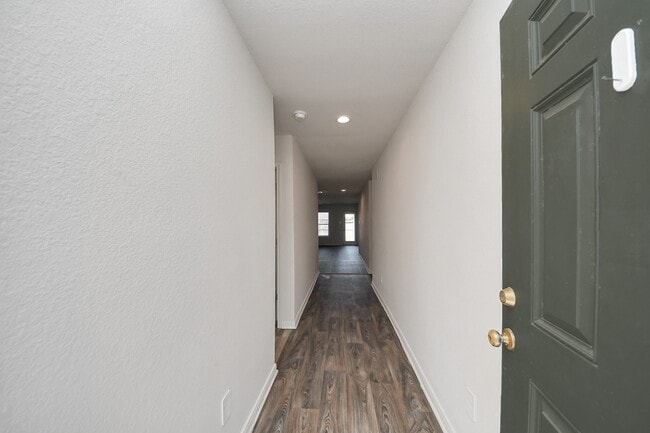 Building Photo - 164 Goldenrod