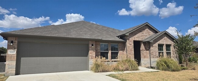 Building Photo - 1449 Bennett Dr