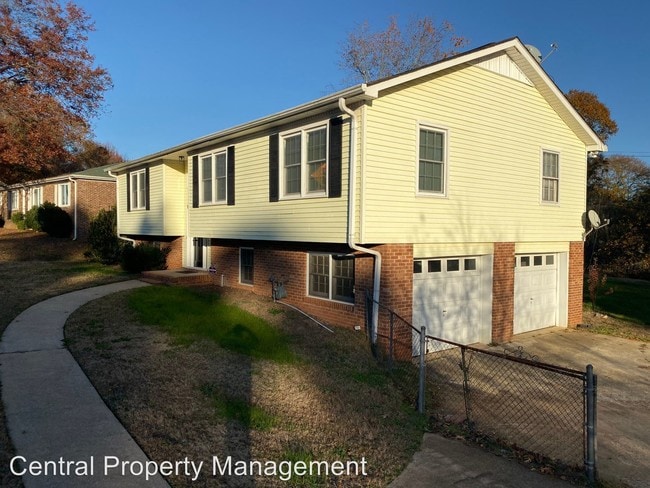 Building Photo - 4 br, 3 bath House - 610 E Butler Rd