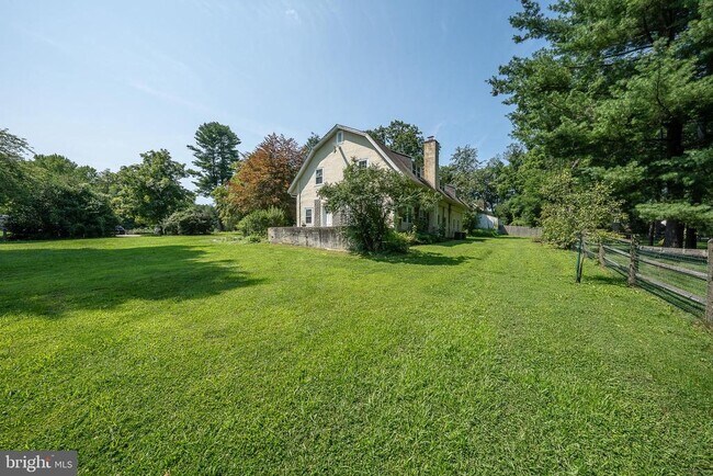 Foto del edificio - 504 Harriton Rd