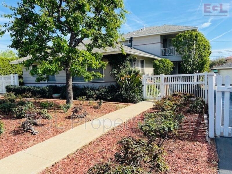 Foto principal - 12218 Sunset Blvd