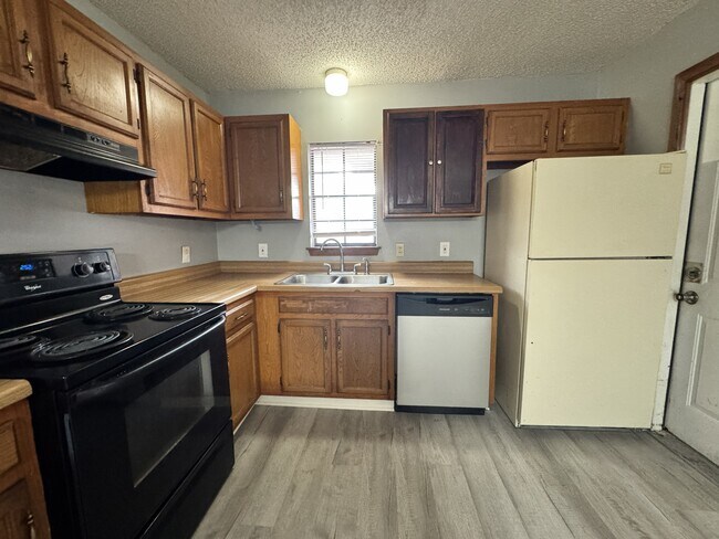 Foto del edificio - 6 Rosewood Pl