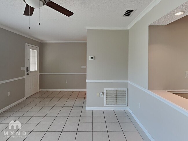 Building Photo - 13065 Pirate Ln