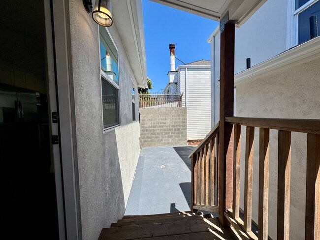 Foto del edificio - 1835 108th Ave