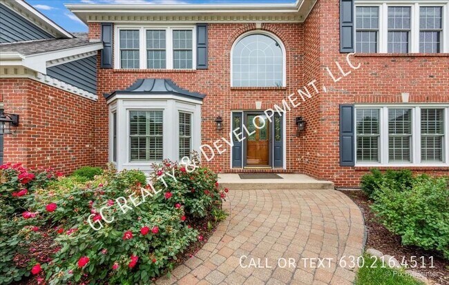 Building Photo - ***CUSTOM BUILT / GLEN ELLYN SCHOOL DISTRI...