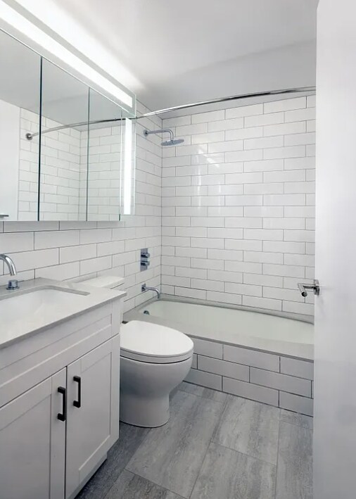 Foto del edificio - 1359 6th Ave