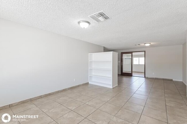 Building Photo - 6620 S Vereda Rosa, Tucson, AZ 85746