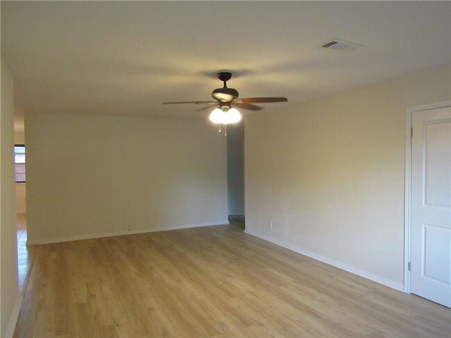 Building Photo - 8619 Jennie Lee Ln