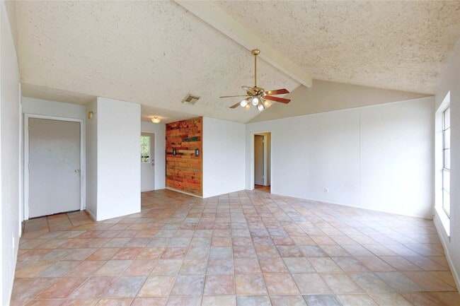 Building Photo - 2711 Heritage Colony Dr