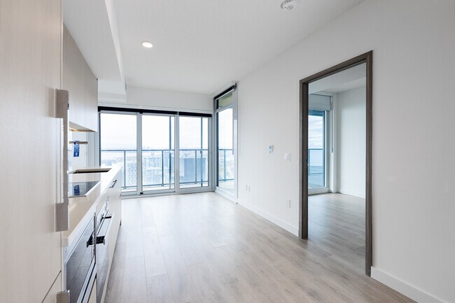 Building Photo - 3 Concord Cityplace Wy