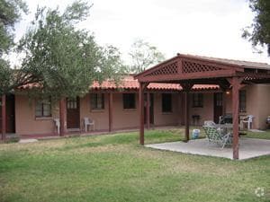 Building Photo - 1735 N Alvernon Way
