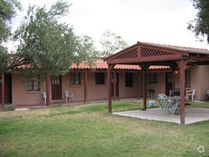Foto del edificio - 1735 N Alvernon Way