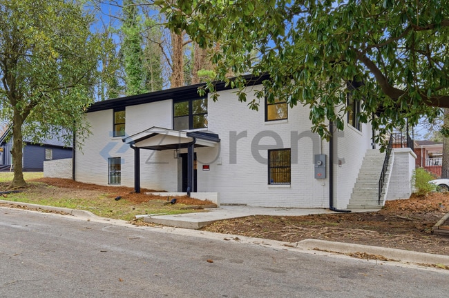 Building Photo - Unit