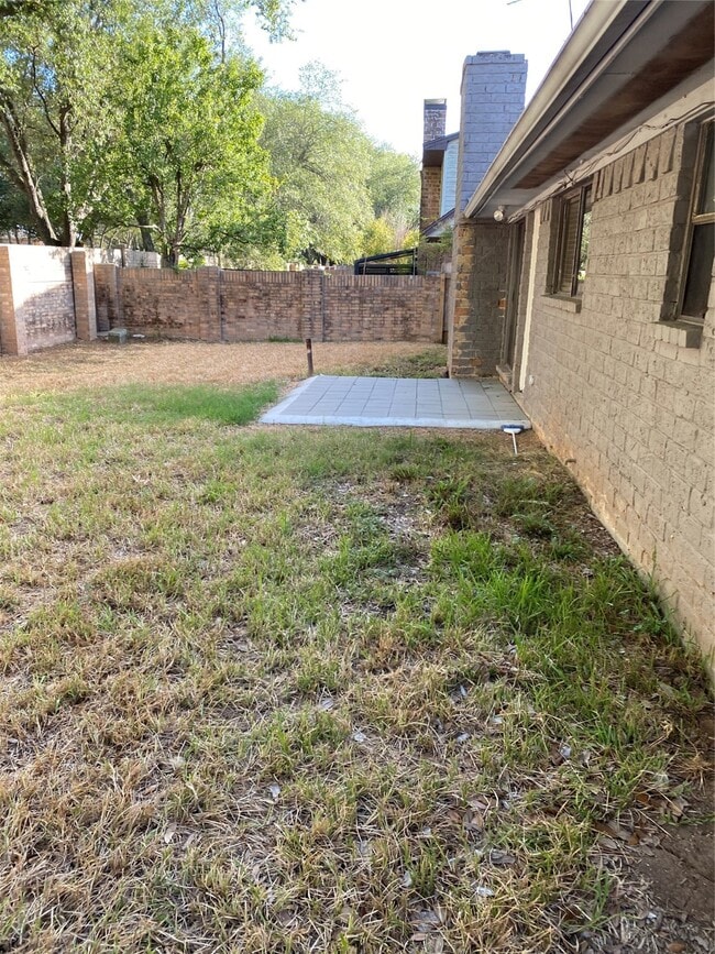 Foto del edificio - 2819 Colony Dr