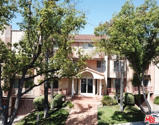 Foto del edificio - 411 Piedmont Ave