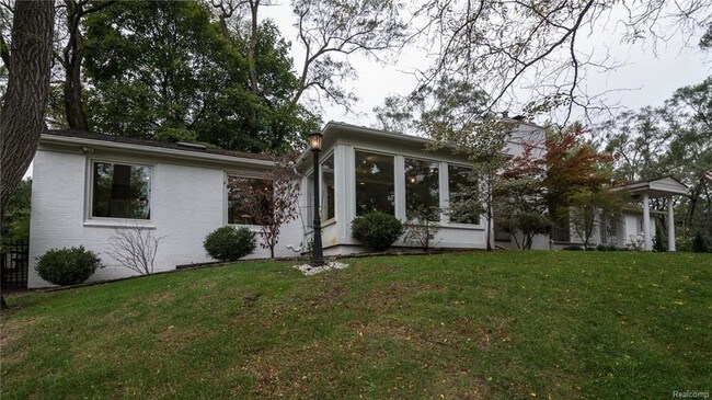 Building Photo - 26335 Woodlore Rd