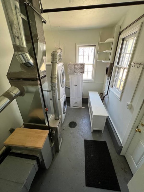 Building Photo - 1007 Gott St