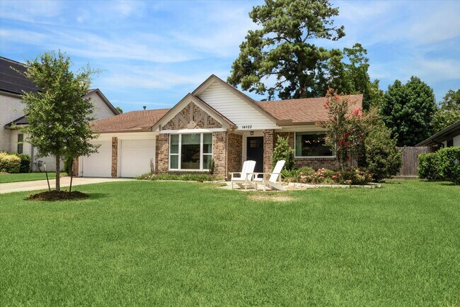 Foto del edificio - 14122 Queensbury Ln