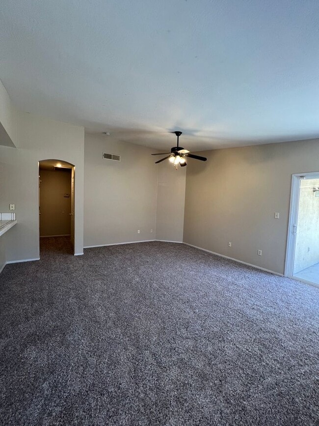 Building Photo - 6204 Straub Ln