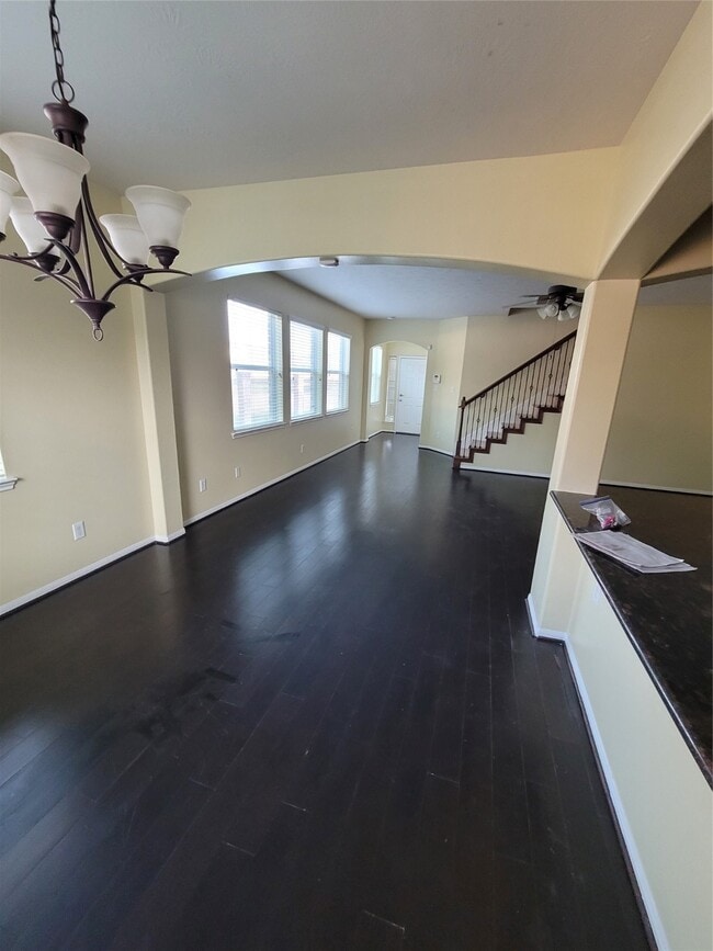 Building Photo - 14202 Silver Hollow Ln