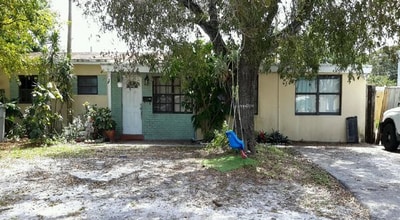 Building Photo - 1210 NE 33rd Ct