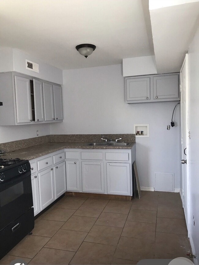 Foto del edificio - 38906 9th St E