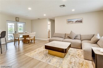 Building Photo - 6030 Perthshire Ln