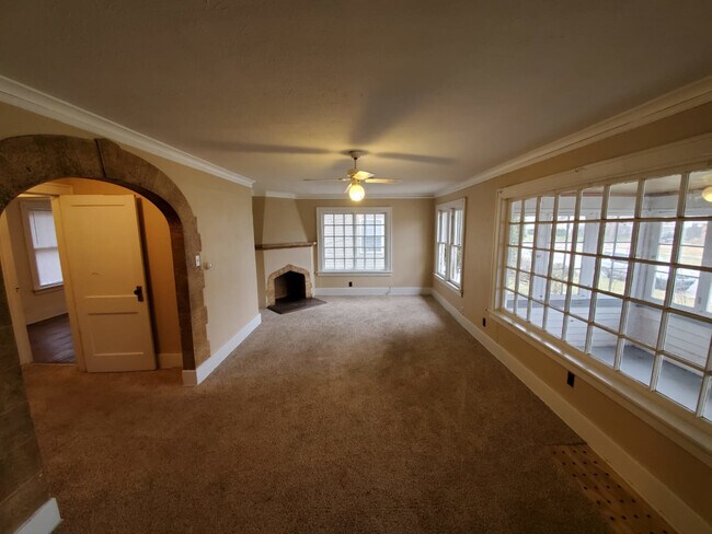 Foto del edificio - 3113 Pleasant St