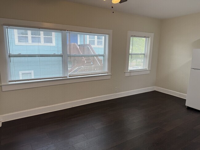 Foto del edificio - 2861 2nd Ave S