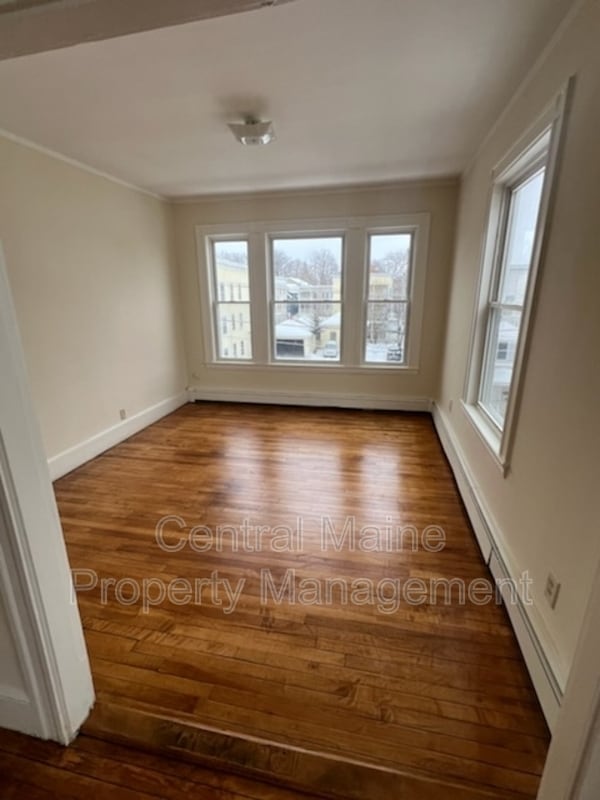 25 Shawmut St Unit 3, Lewiston, ME 04240 Condo for Rent in Lewiston