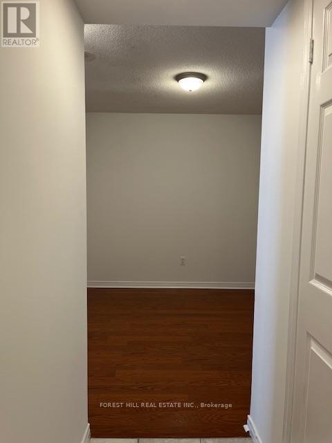 Photo du bâtiment - 925-2925 Bay St.