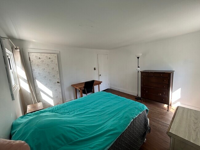 Foto del edificio - 19 Cary Rd