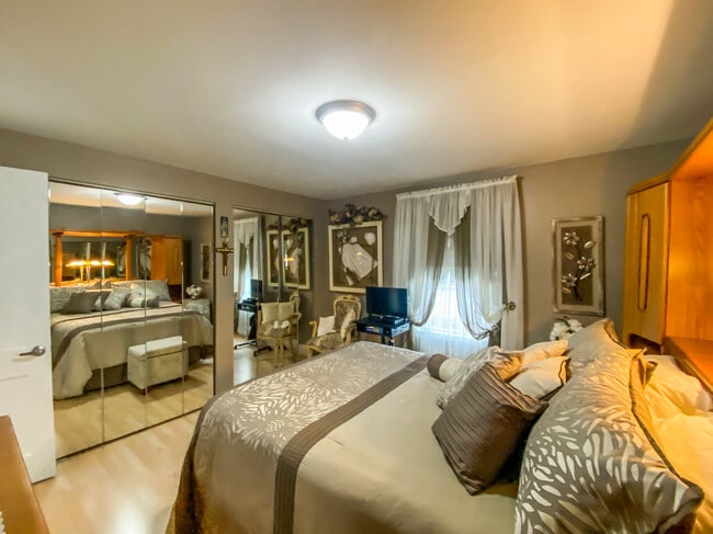 Building Photo - 210 Mount Vernon Ave