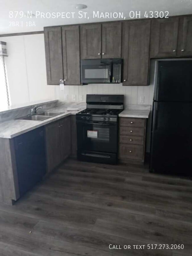 Foto del edificio - 879 N Prospect St