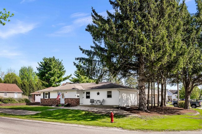 Frente - 501 E Cherry St