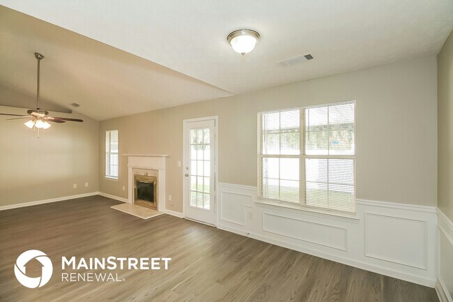 Building Photo - 10484 Almosa Ln