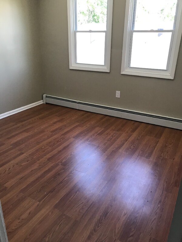 11 Judson St Unit 3rd floor, Hartford, CT 06120 Room for Rent in