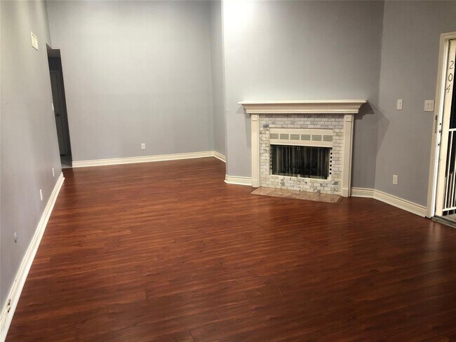 Foto del edificio - 3100 Walnut Bend Ln