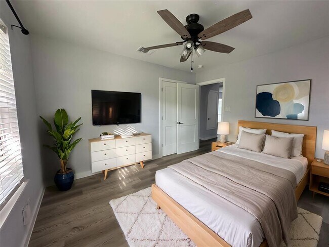 Foto del edificio - 4412 Gillis St