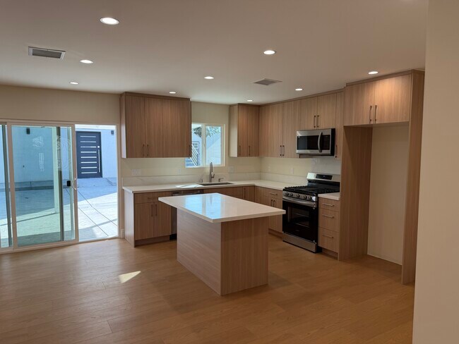 Foto del edificio - 11575 Garrick Ave