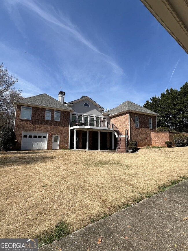 Foto del edificio - 678 Verney Dr