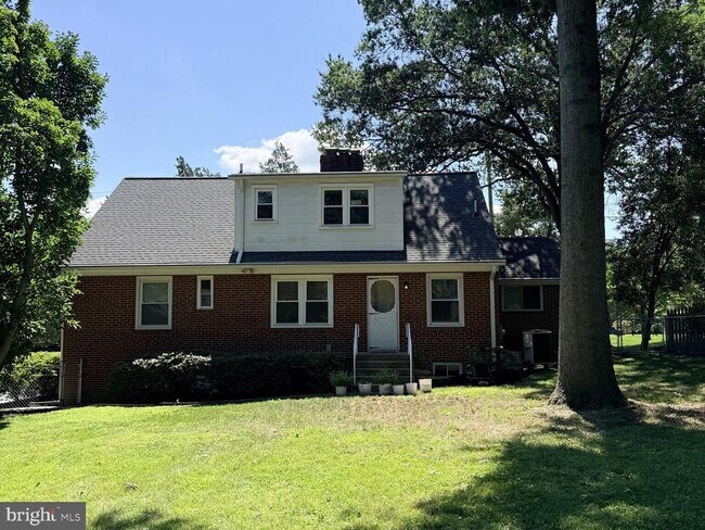 Building Photo - 11308 Cedar Ln