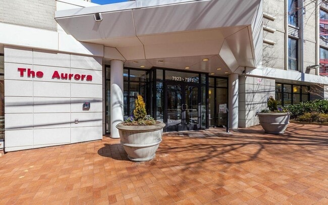 Foto del edificio - 7923 Eastern Ave