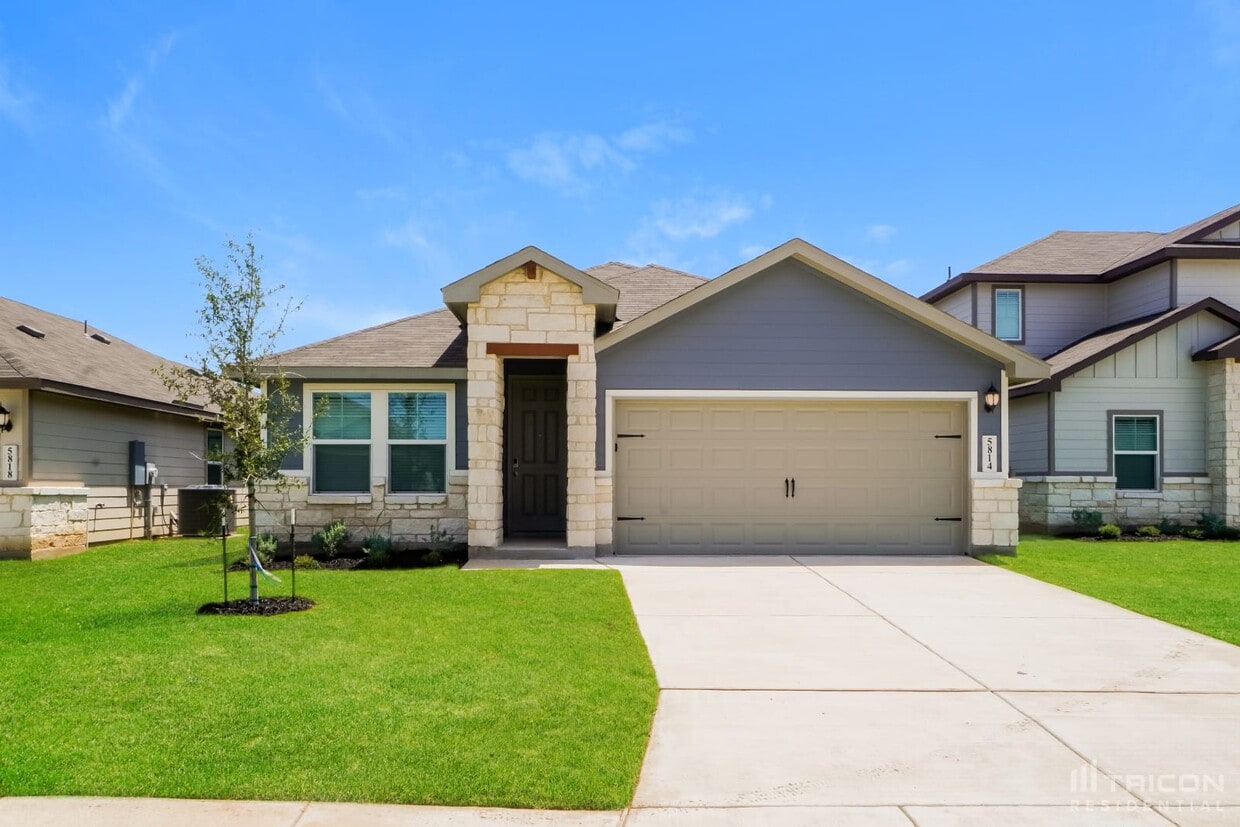 5814 Nyla Way St. Hedwig TX House for Rent in Saint Hedwig, TX