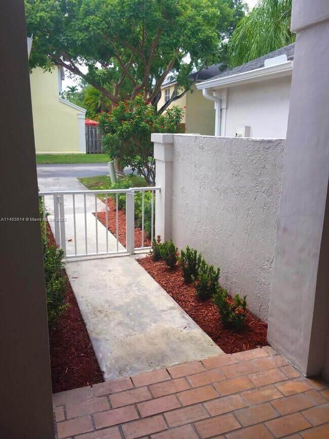 Foto del edificio - 11814 SW 99th St