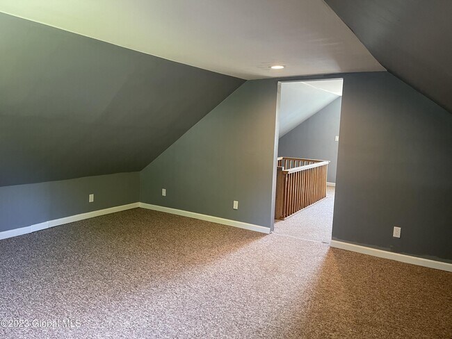 Foto del edificio - 405 Oak St